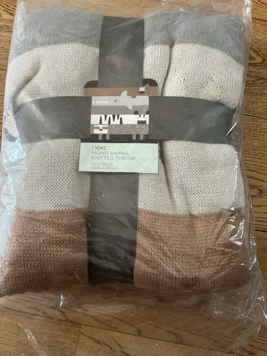 Next mono animal knitted throw - mono,