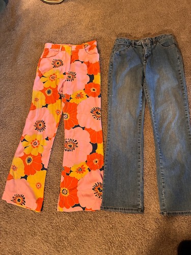 Lot two women boot cut - two,