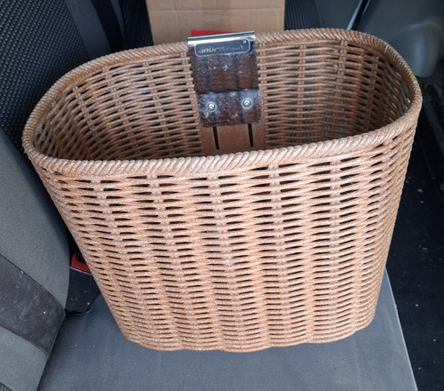 Shoprider plastic wicker type - wicker,
