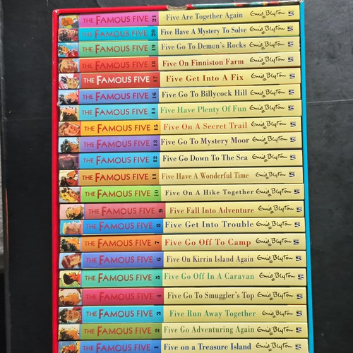 Enid blyton the famous - the, five