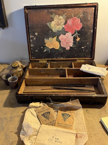 Antique wood artists box - antique,