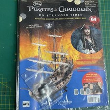 HACHETTE BUILD THE PIRATES OF