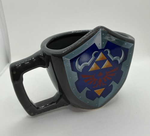 Legend zelda hylian shield - zelda,