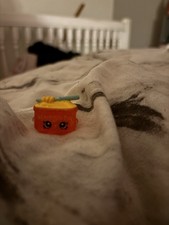 SUPER RARE LIMITED EDITION GLITTER SHOPKIN