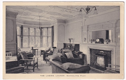Ladies lounge northcliffe - ladies,
