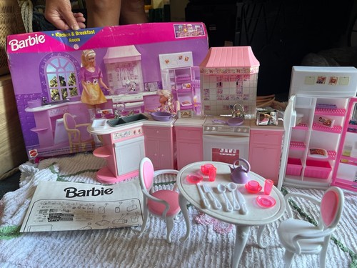 Vintage 1996 barbie - kitchen, &