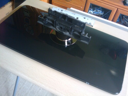 Samsung lcd tv - 46",