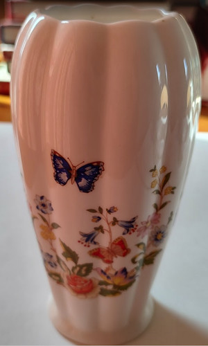 Aynsley cottage garden vase - garden,