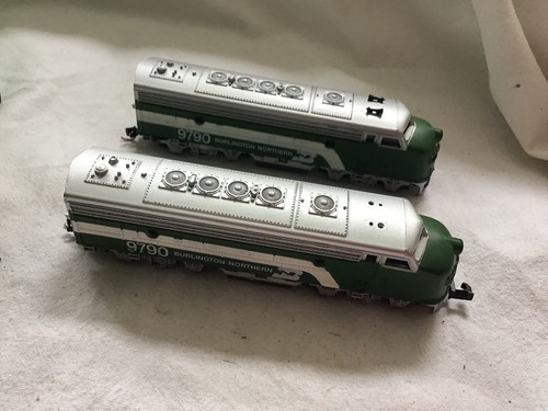 Life like gauge pair - pair, of