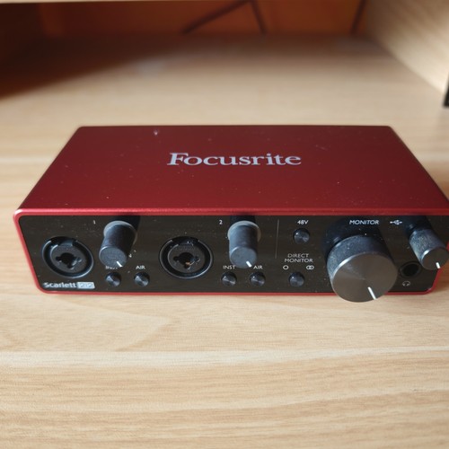 Focusrite scarlett 2i2 usb - scarlett,