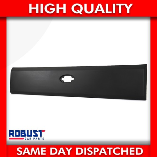 Side door moulding strip - side, rear