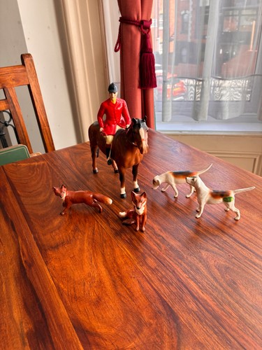 Beautiful beswick huntsman - beautiful,