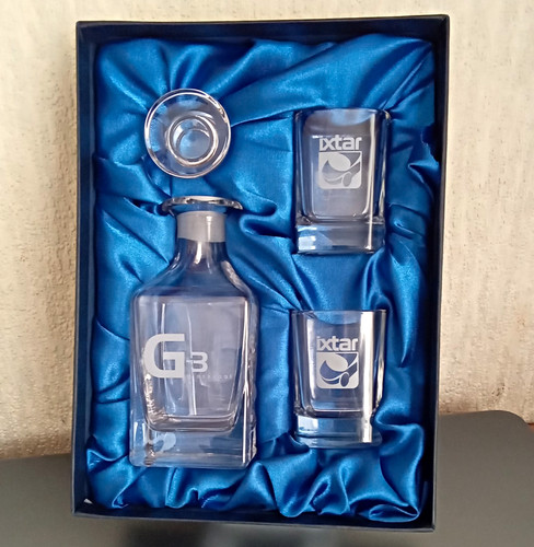 Clear square glass decanter - square,