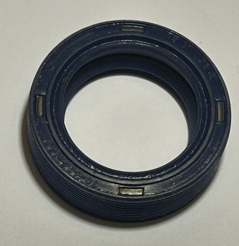 Rear gearbox seal tail - rear,