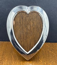 Quality heart shaped photograph frame by William Comyns London 1900