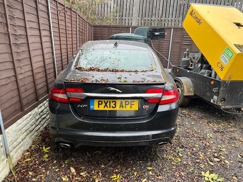 Jaguar saloon - xf,