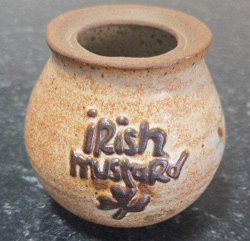 Tullipish pottery irish hand - pottery,