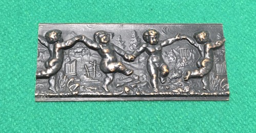 Small bas relief bronze - bas-relief, putti