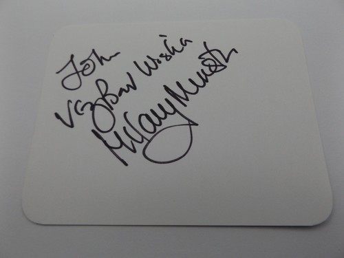 5 white card signed - x,