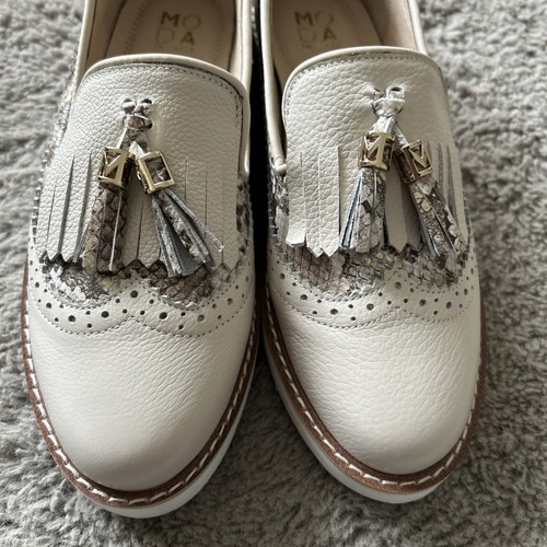 Women shoes size 6 - shoes,
