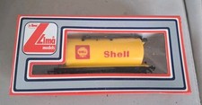 OO Gauge Wagon: Lima Yellow Shell Oil Tanker. 30 5602 W. 