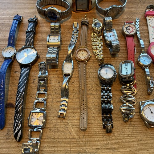 Joblot watches mixed - 18,