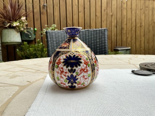 Royal crown derby - royal,