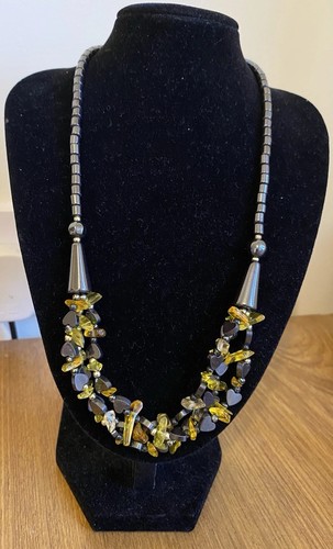 Hematite yellow uranium - hematite,