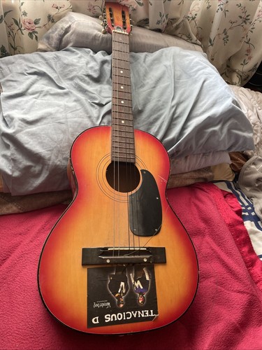 Vintage acoustic guitar - acoustic,