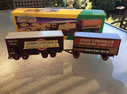 Corgi showmans truck with - showmans,
