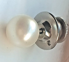 Mikimoto Cultured Pearl Tie