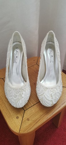 Anne michelle ivory cream - anne,