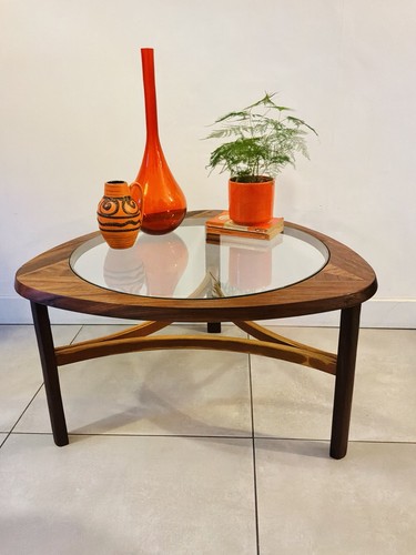 Mid century teak - mid,