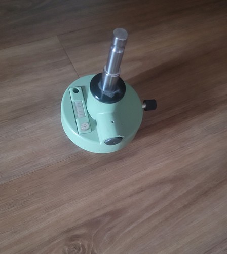 Green tribrach adapter carrier - tribrach,