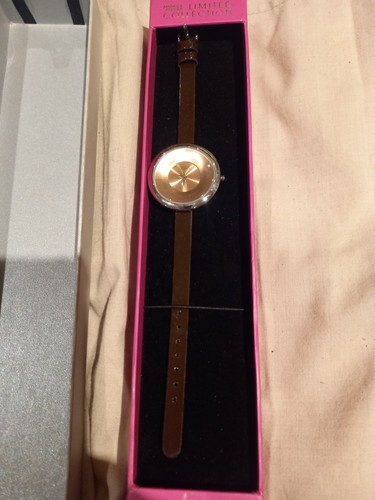 Ladies wristwatch - &, s