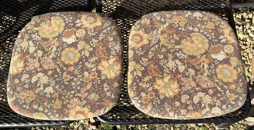 Vintage 1970s floral chair - 2,