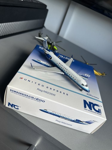 Models 200 united express - ng, 1:200