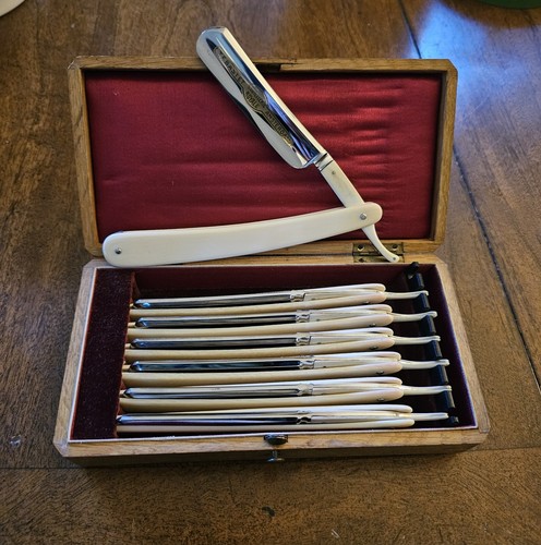 Antique day razor set f - razor,
