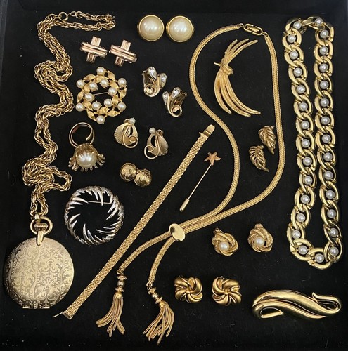 Vintage goldtone high - goldtone, end