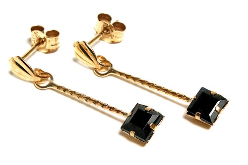 9ct gold sapphire - gold,