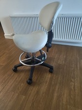 Saddle Salon Stool Spa Tattoo Beauty Manicure Chair Equipment Backrest Gas Lift