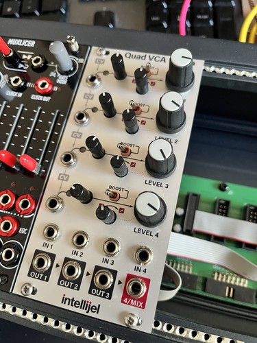 Intellijel quad vca eurorack - quad,