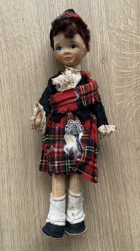 Vintage old cottage doll - old,