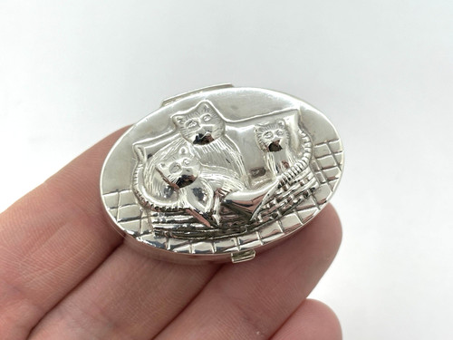 Solid sterling silver pill box - solid,