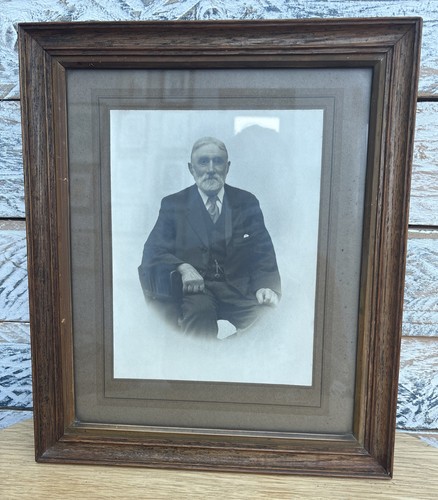Vintage oak picture - picture, photo