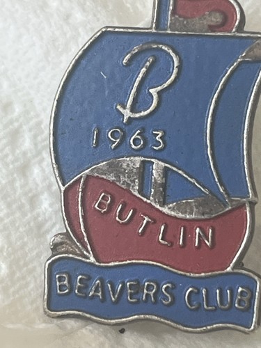 Butlins beaver enamel - butlins,