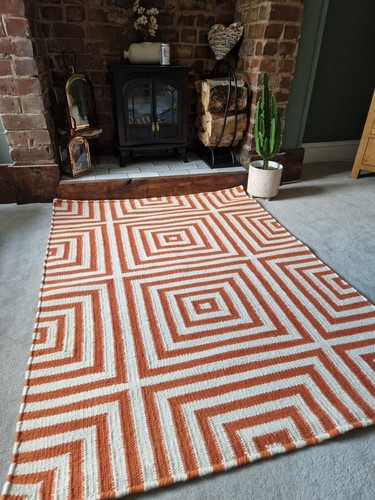 Hand made 100 wool - hand,