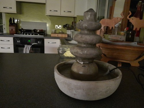 Ripple effect stone fountain - stone,