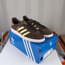 *RARE* UK 9 - adidas Originals