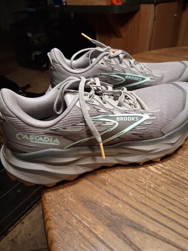 Brooks cascadia size - brooks, m